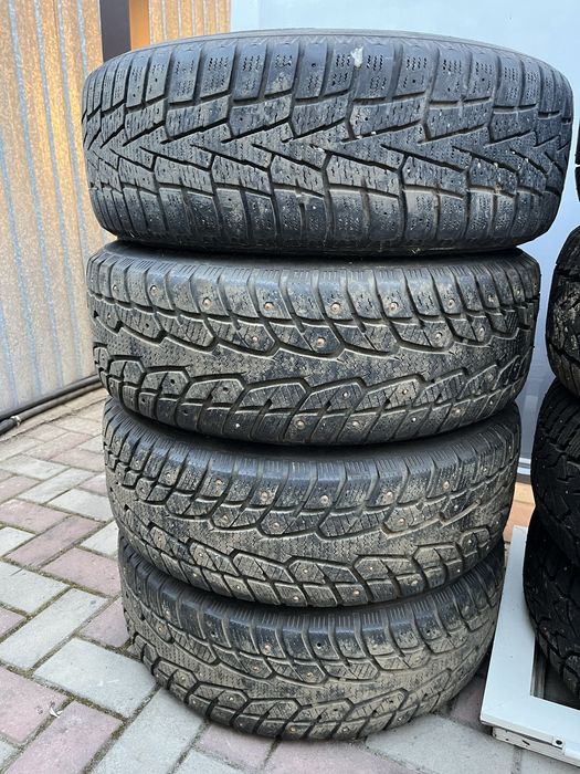 Продам зимние колеса 215/60 r16
