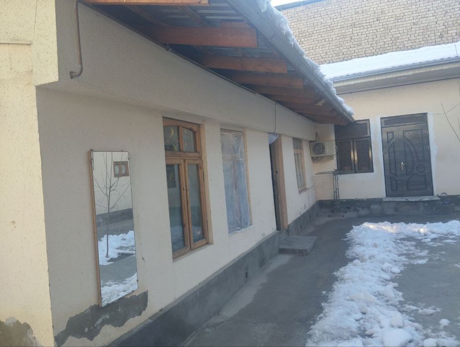 Yakkasaroy Muqumiy ko'cha uchastka xovli sotiladi