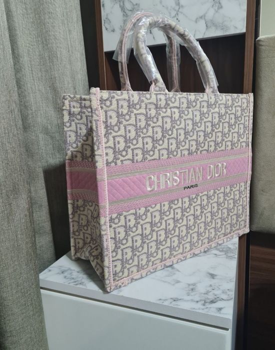 Чанти Balmain, Gucci, Dior