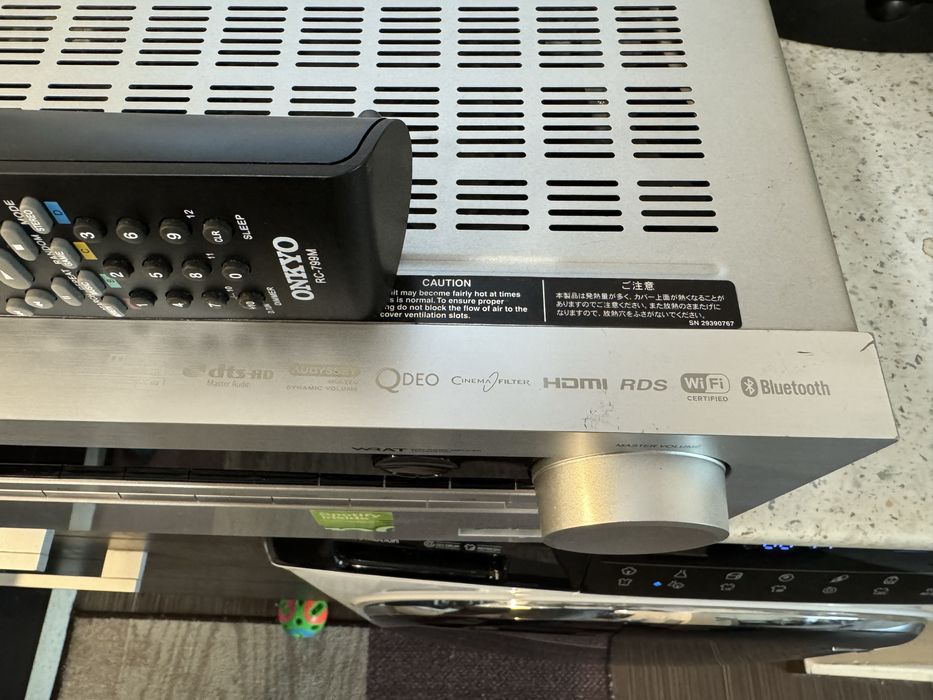 Onkyo TX-NR626 Bluetooth Wi Fi качествен ресивър