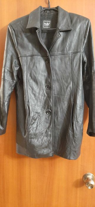 Женский кожаный пиджак