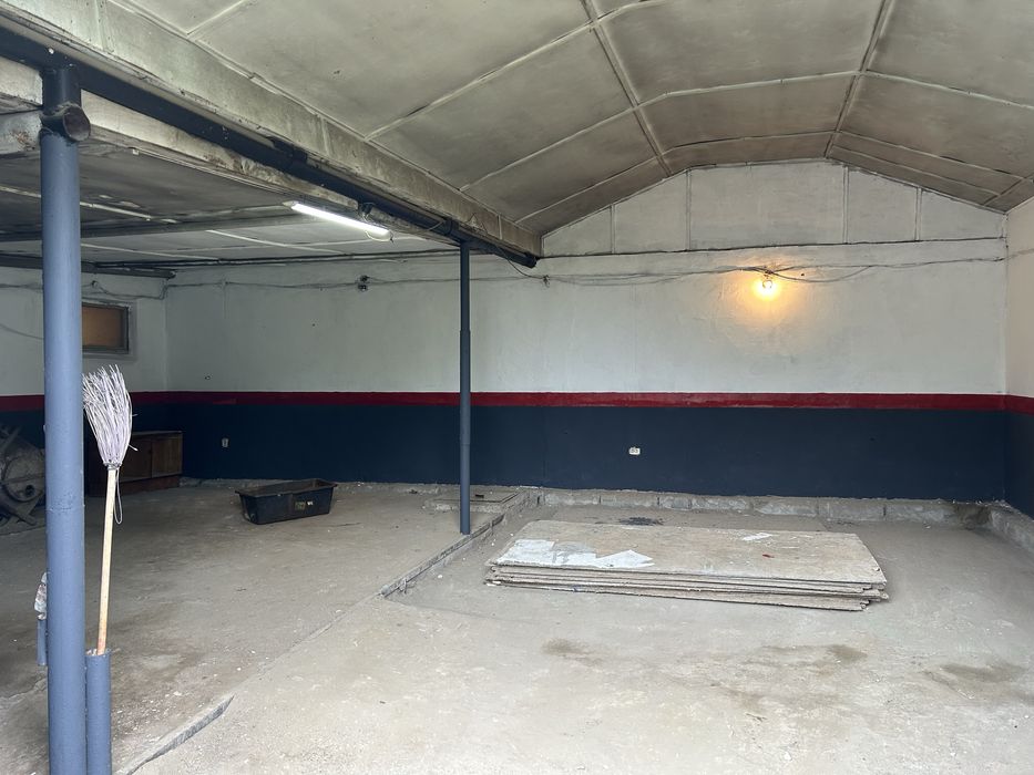 Сдам бокс,помещение