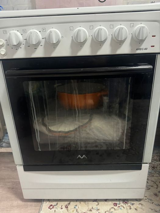 Продам электрическую плиту