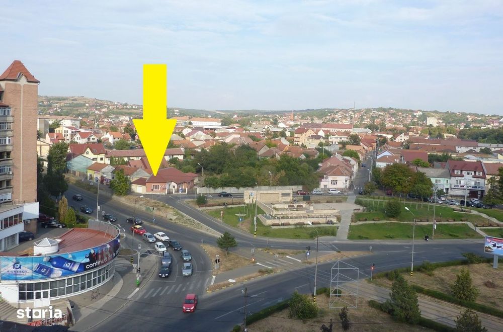 Teren 1 100 mp + 2 case pentru bloc pe Bulevardul Dacia