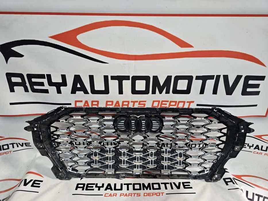 Grila radiator Audi Q3 S Line dupa 2019 cod 83F853651