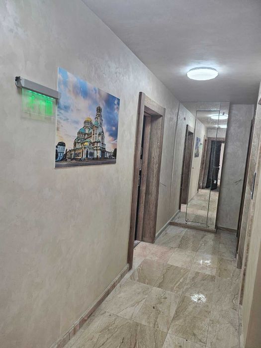 Продава се Двустаен апартамент в София, Кръстова вада - 60 кв.м за 3334 €/кв.м - Снимка #3