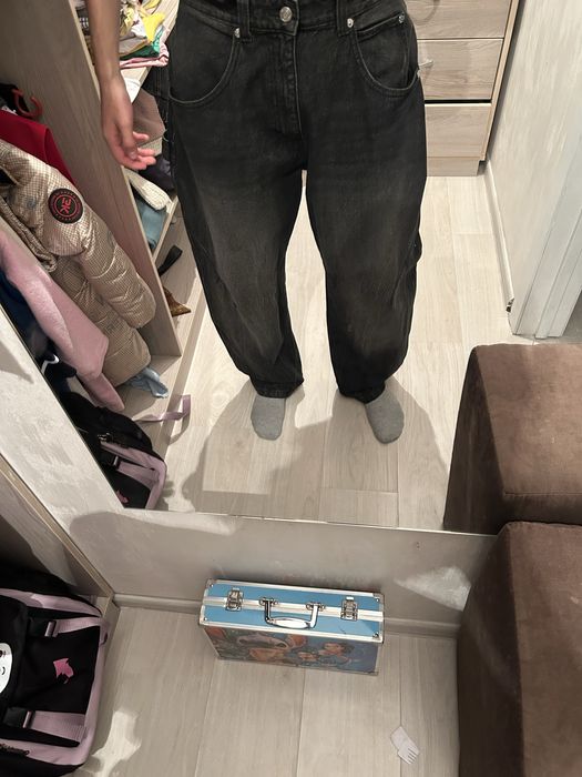 Джинсы………………………….