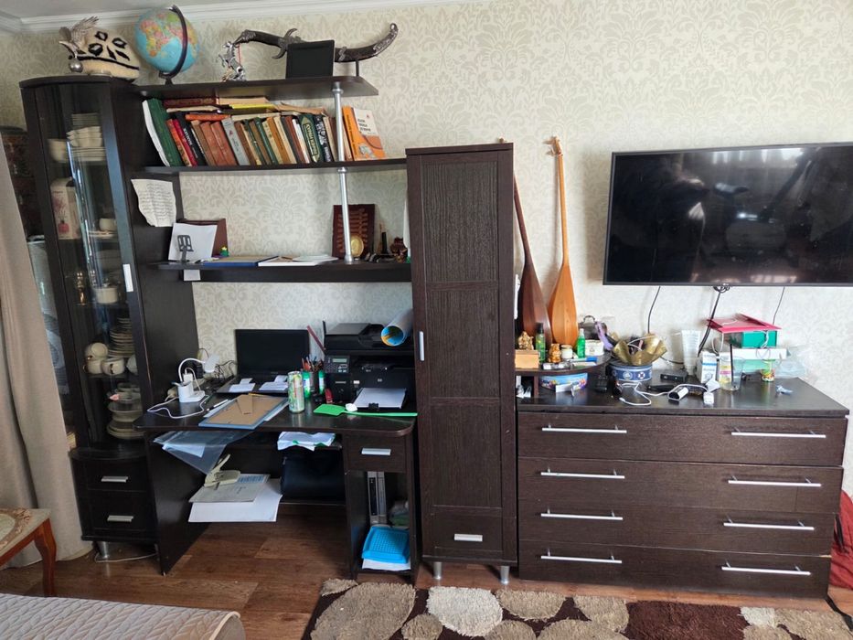 Продам гарнитур в зал