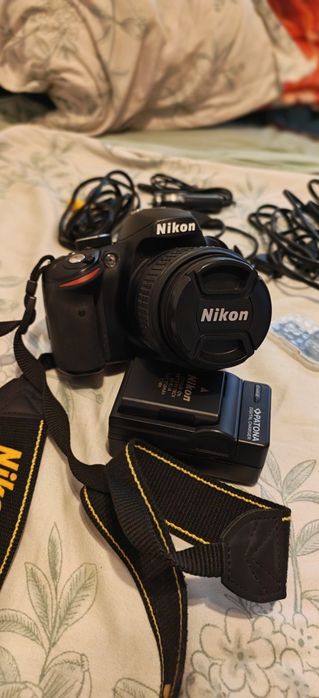 Nikon D3200 DLSR + Obiectiv  Nikon AF-S DX 18-55 mm + Accesorii - 6545 DE CADRE