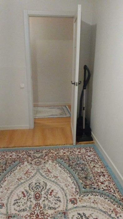 Продам 2 комн кв Абая 5мкр