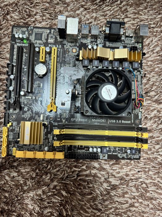 Различни платки.