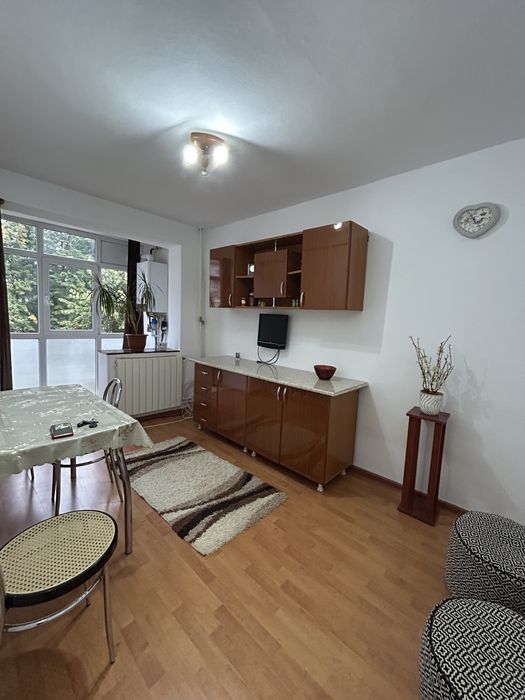Apartament 3 camere de inchiriat