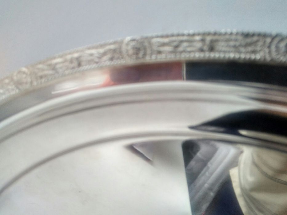 Позолоченный поднос