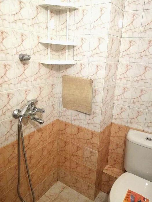 Дава се под наем Двустаен апартамент в Бургас, Център - 70 кв.м за 346.8 € - Снимка #6