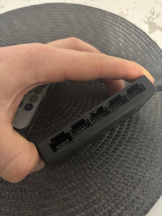 Controler ventilatoare