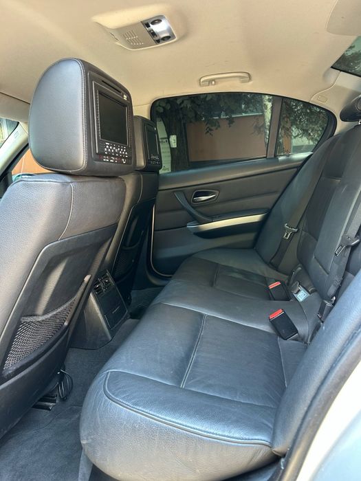 BMW 3 Series E90 325i