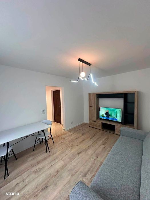De inchiriat apartament cu 2 camere si balcon, renovat, etajul 2