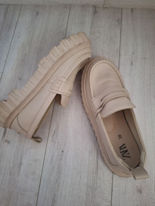 Pantofi loafer mocasini