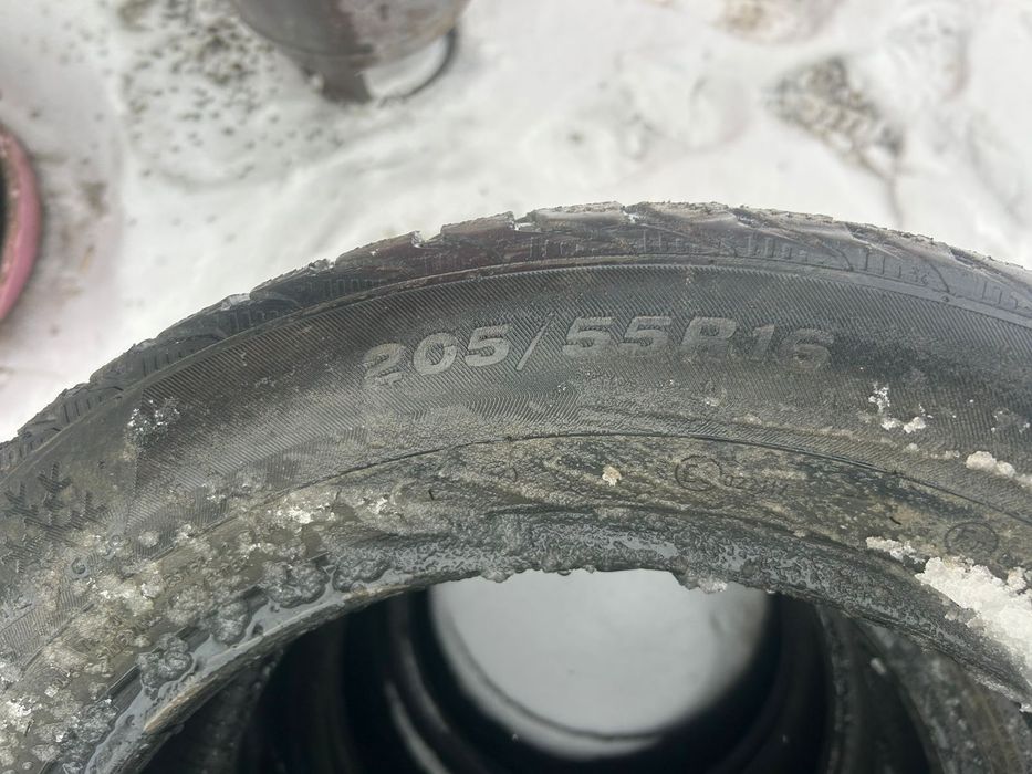 Шина шипованная на 16 размер