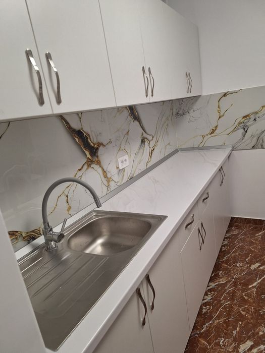 Inchiriez apartament