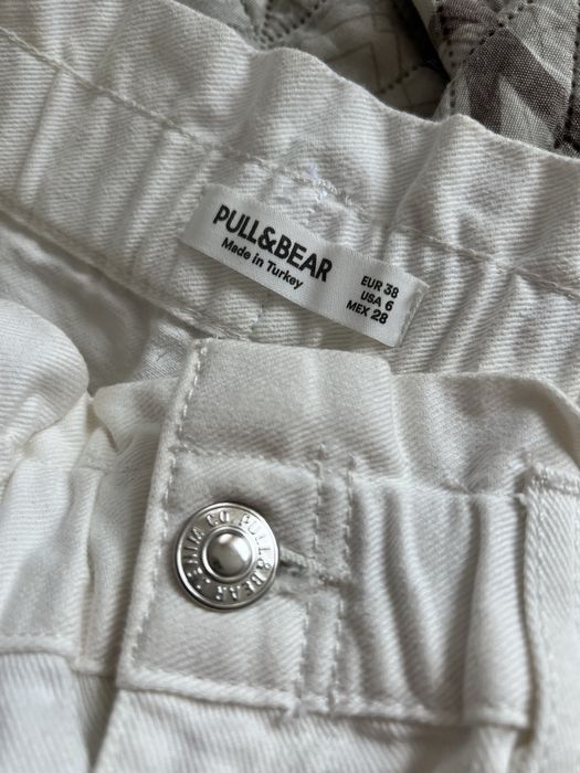 Бели дънки Pull&bear