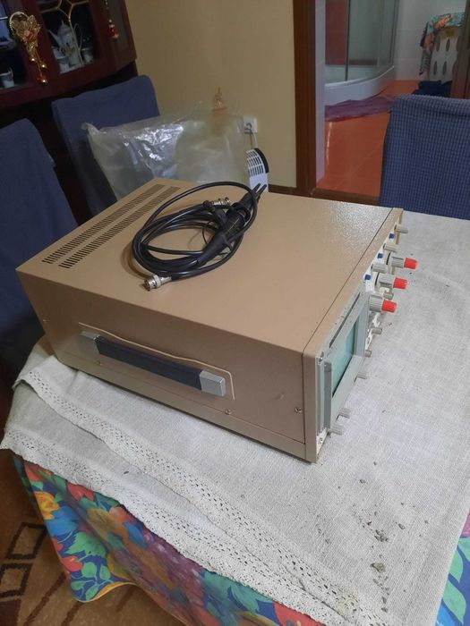 Vând osciloscop XJ4245 nou sigilat nefolosit