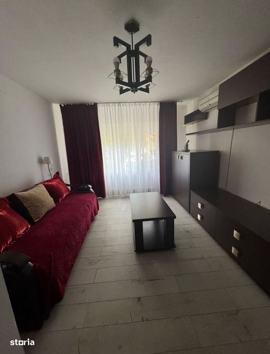 Apartament zona Rovine