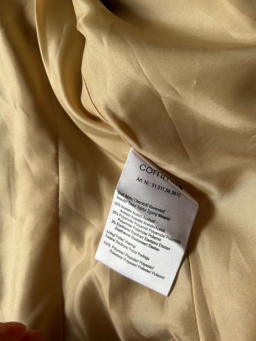 ВТАЛЕНО Сако/златист