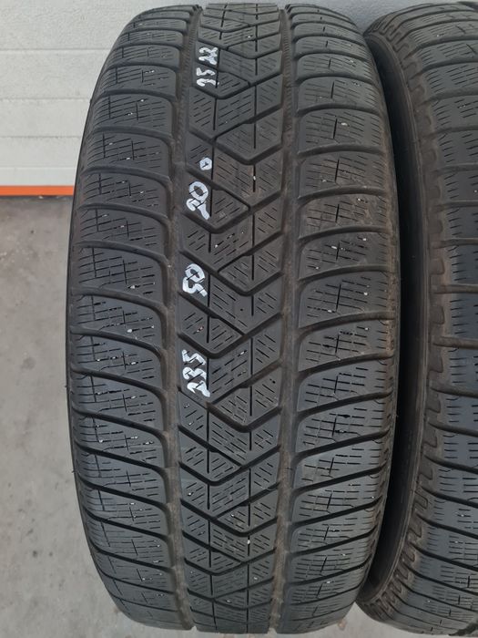 Зимни гуми 2 броя PIRELLI Scorpion 235 50 R20 дот 3522
