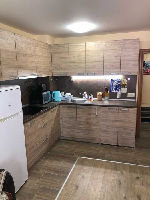 Дава се под наем Двустаен апартамент в Поморие - 60 кв.м за 350 € - Снимка #2