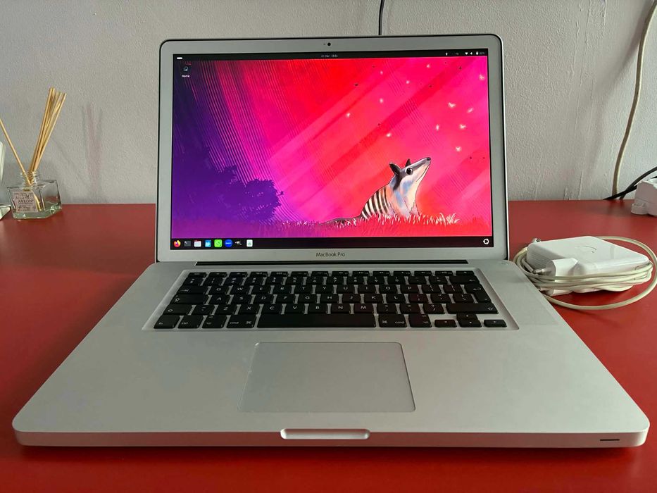 Vand MacBook Pro A1286 MID 2012 , i7 QUAD-CORE 2,7GHZ , 16GB RAM 1600 mhz, macOS VENTURA