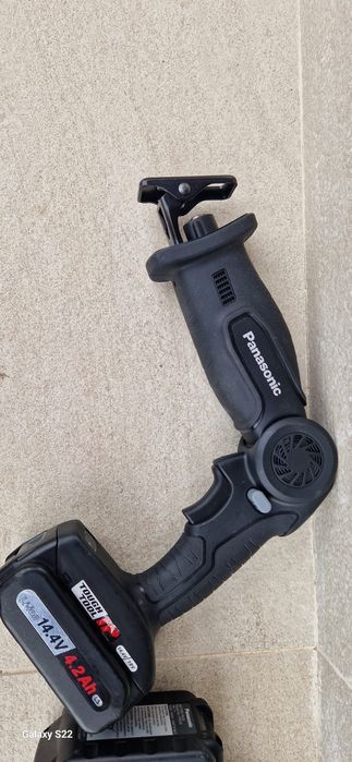 Panasonic rotopercutor,sabie pe acumulator