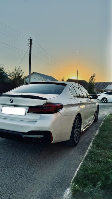 продам BMW G30 2018 года