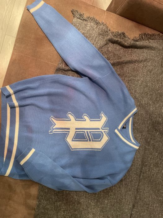 половер синьо и бяло