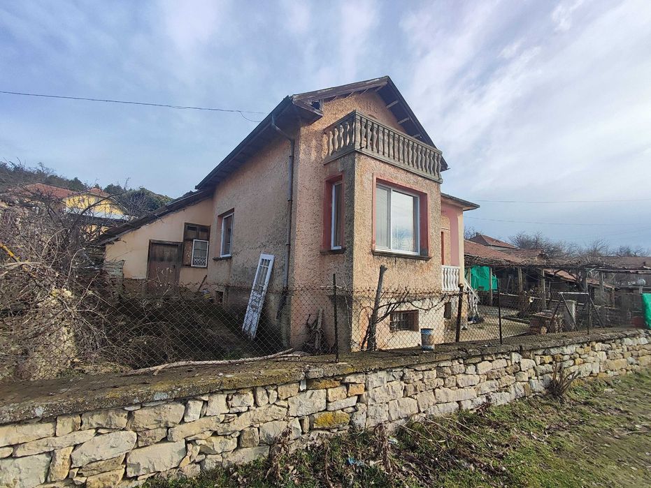 Къща за продажба в с. Крамолин