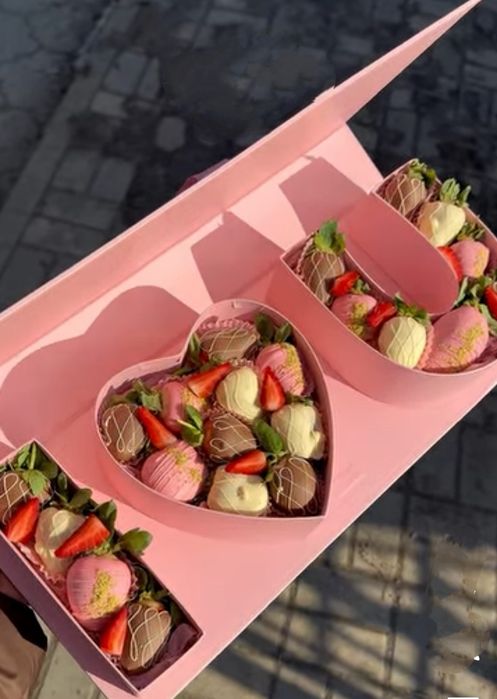 Клубника в шоколаде, Букет Десерт Торт