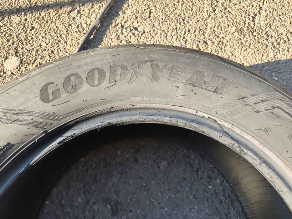 235/60/18" 2бр Good year eagle f1 asimetric 3,dot3820,7mm