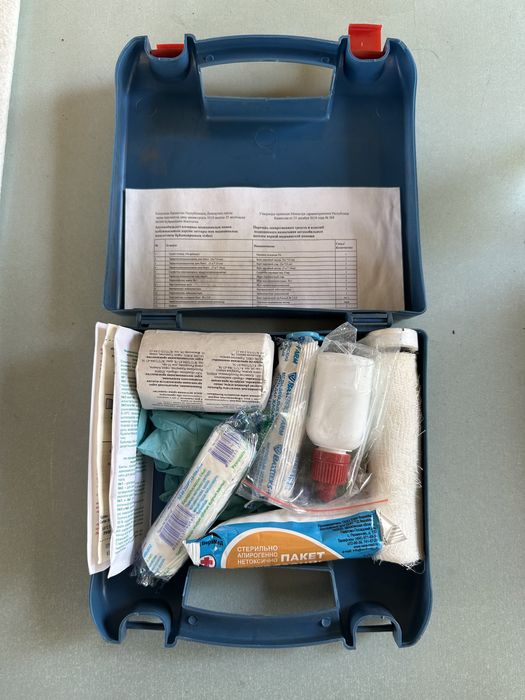 Аптечка чемоданчик