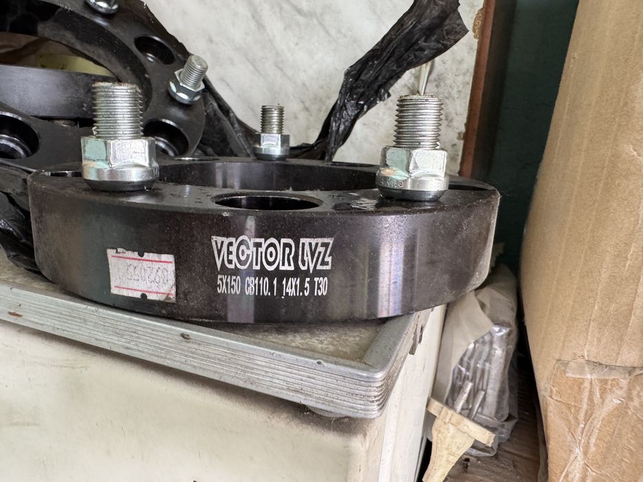 Проставка vector для land cruiser 5*150