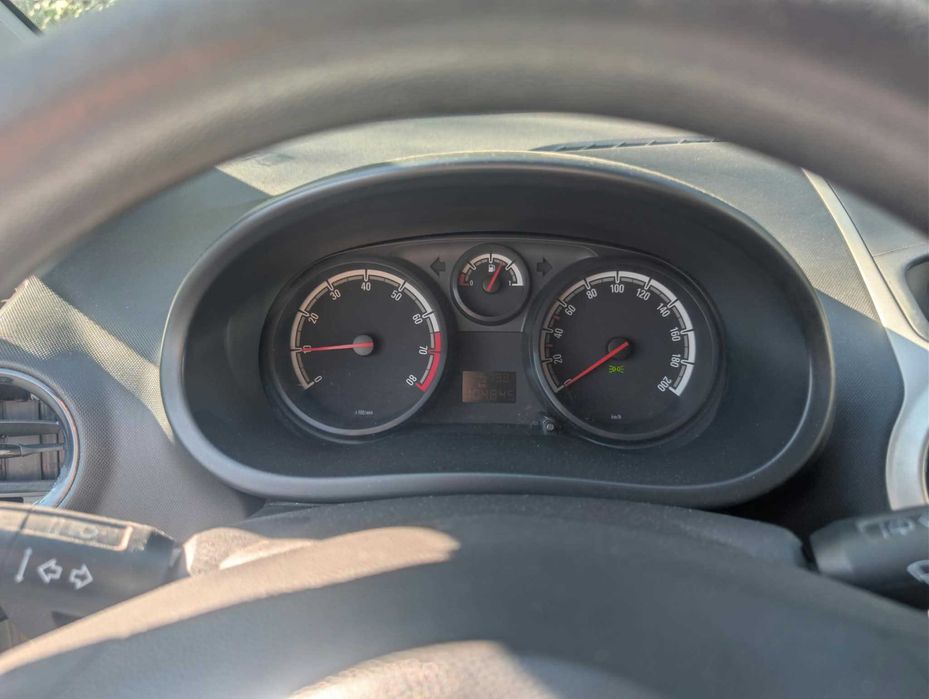Opel Corsa D 2009 1.2 Benzina + GPL  105.000 KM