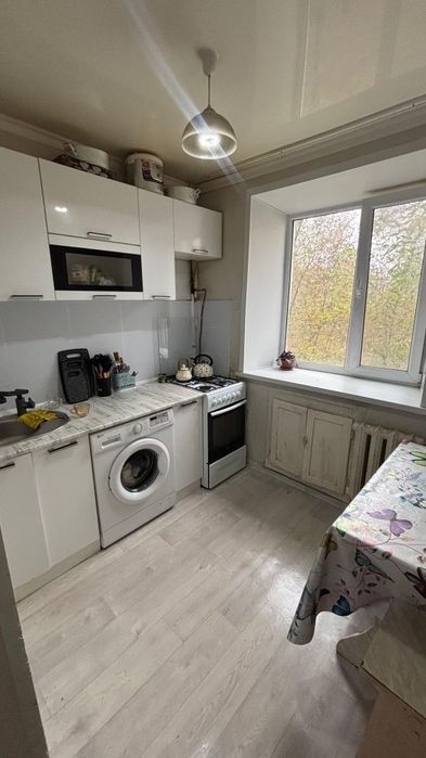 Продаётся 2 комн район Айгуль