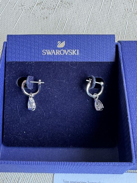 Продавам обеци SWAROVSKI