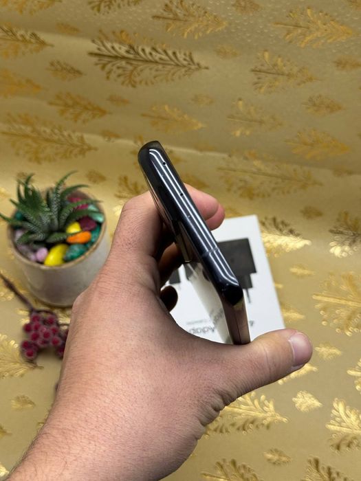 Samsung galaxy s21 ultra 5G 12/256gb holati yaxshi