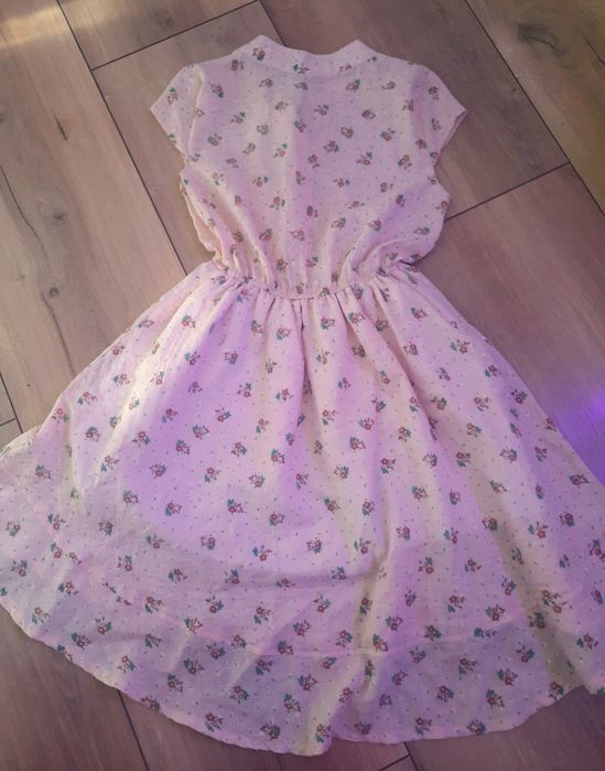 Платье розовое с цветами