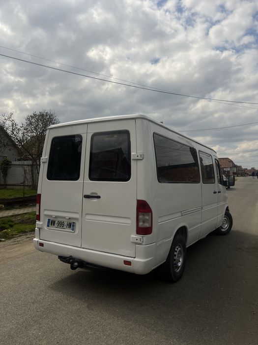 De vanzare mercedes sprinter 208