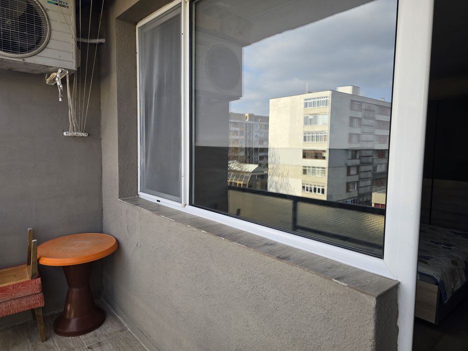 Продава се Двустаен апартамент в Добрич, Център - 67 кв.м за 800 €/кв.м - Снимка #17