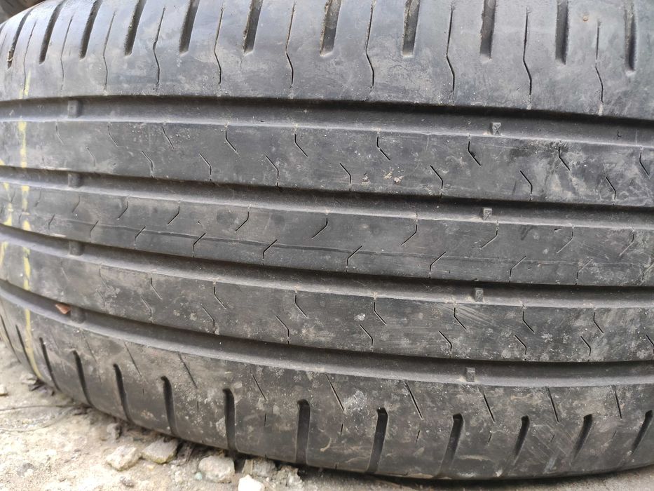 2бр Летни гуми 235 60 18 - Continental