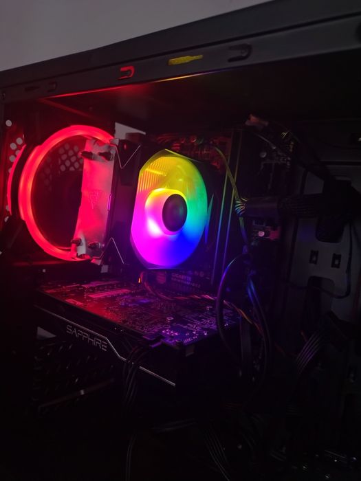 Vând pc gaming urgent