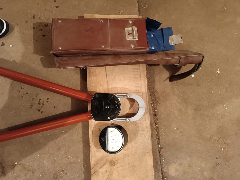 Токоизмерительные клещи.