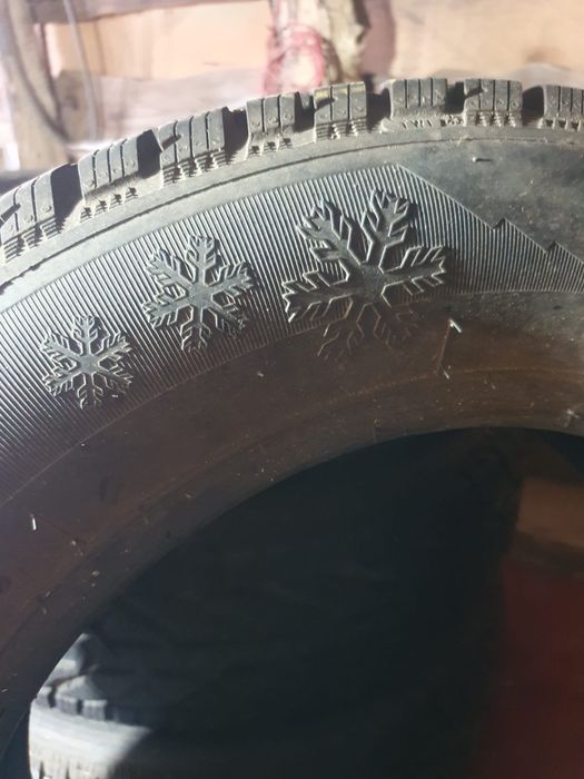 Set 4 anvelope cu jenti